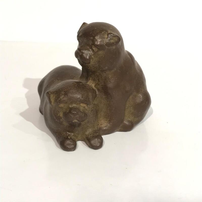 Okimono chiots en bronze 