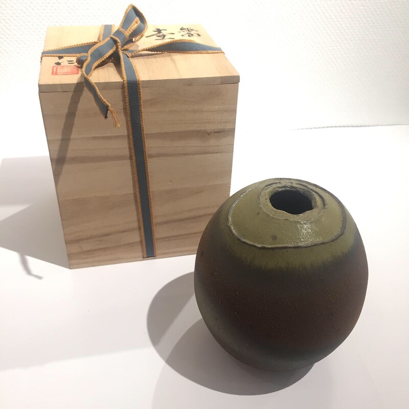 Vase en céramique de Seto à ouverture stratifiée