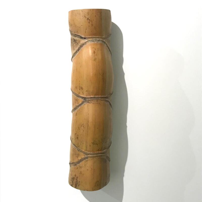 Vase mural en bambou