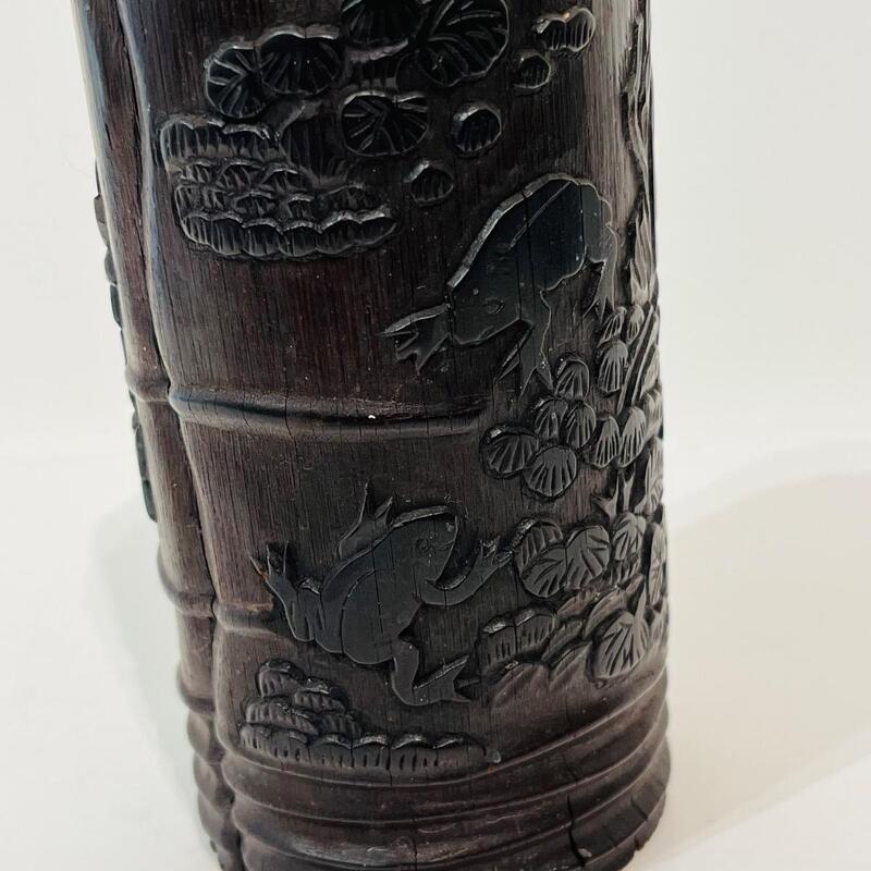 Pot à pinceaux japonais en bambou sculpté 