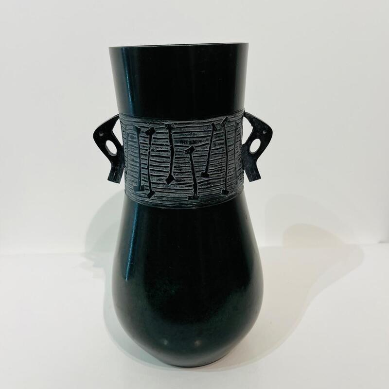 Vase en bronze anses oiseaux 